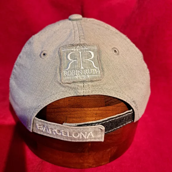Robin Ruth Barcelona Gray Cap - Picture 3 of 4